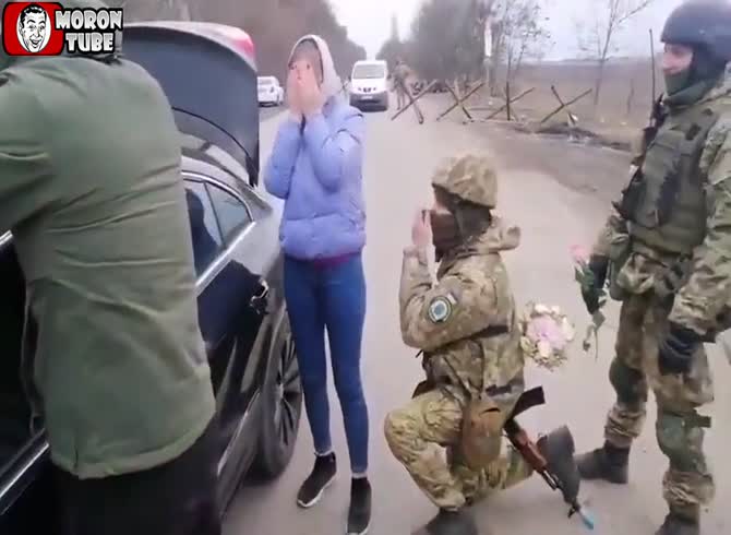 Video: The worst happens for this woman arrested at a Ukrainian checkpoint